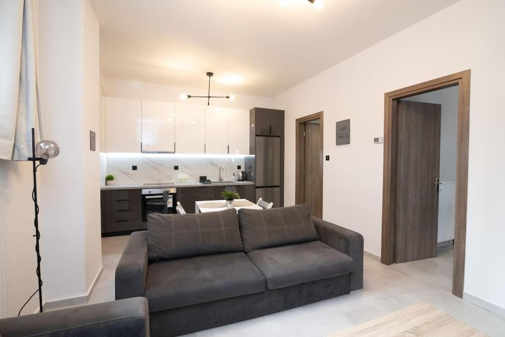 Modern & Comfy Apartment Thessaloniki Exterior photo